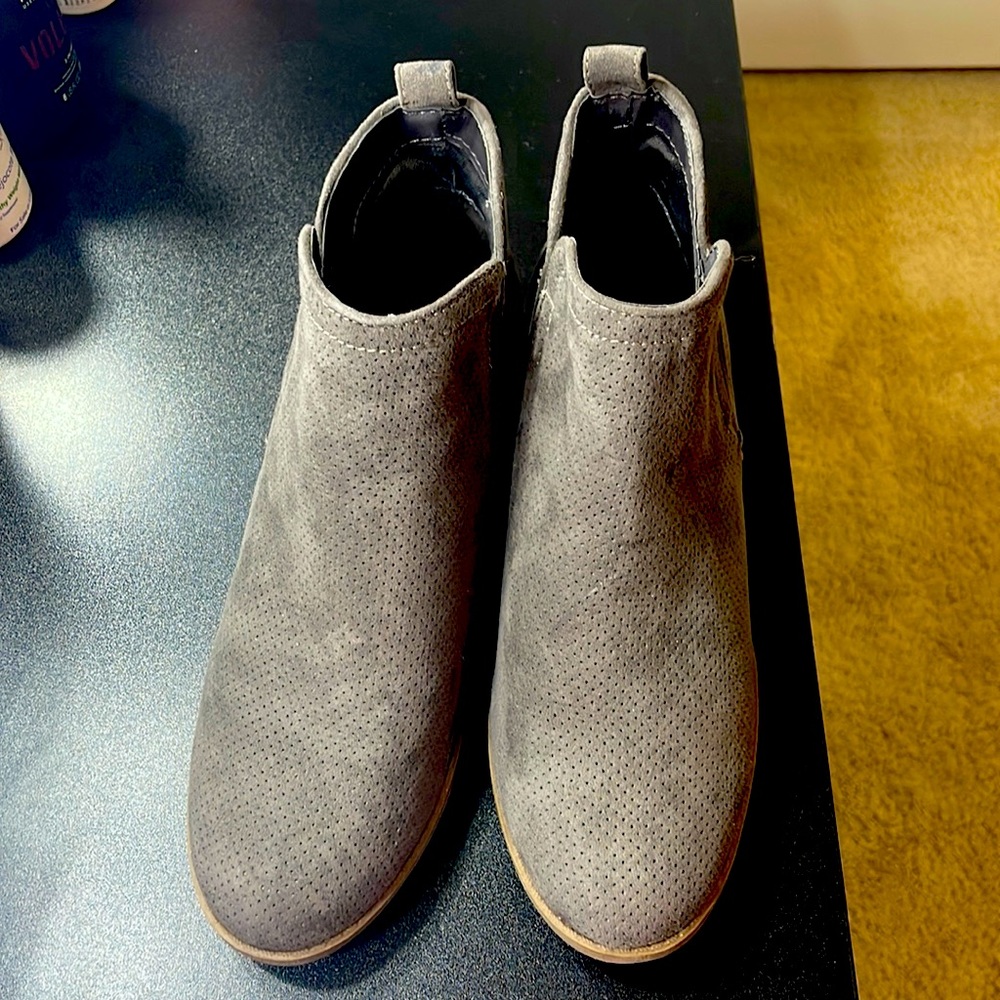Chocolate brown booties size 8, never been worn